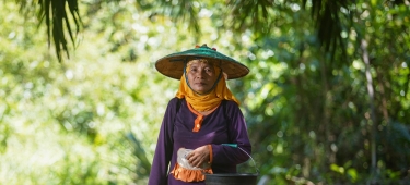 Portrait of Partai, oil palm plantation worker in Sabintulung village, Kutai Kartanegara, East Kalimantan. Copyright: Ricky Martin/CIFOR