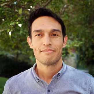 Carlos Riano