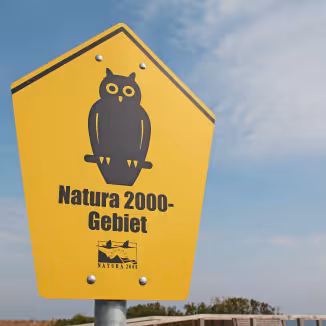 Schild Natura 2000 an der Ostsee