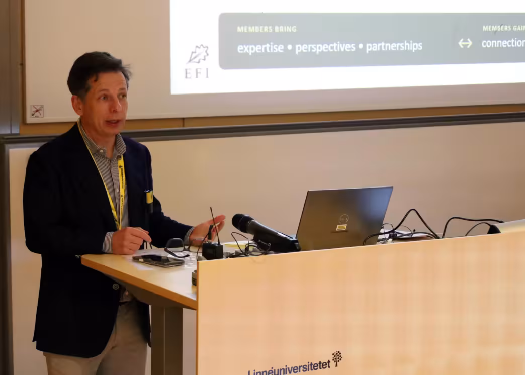 EFI Director Robert Mavsar presenting member priorities